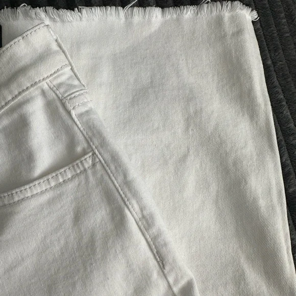 Joe's Jeans High-Rise White Ankle Jeans - Size 26 - Inseam “26 - Straight Leg - Picture 3 of 6